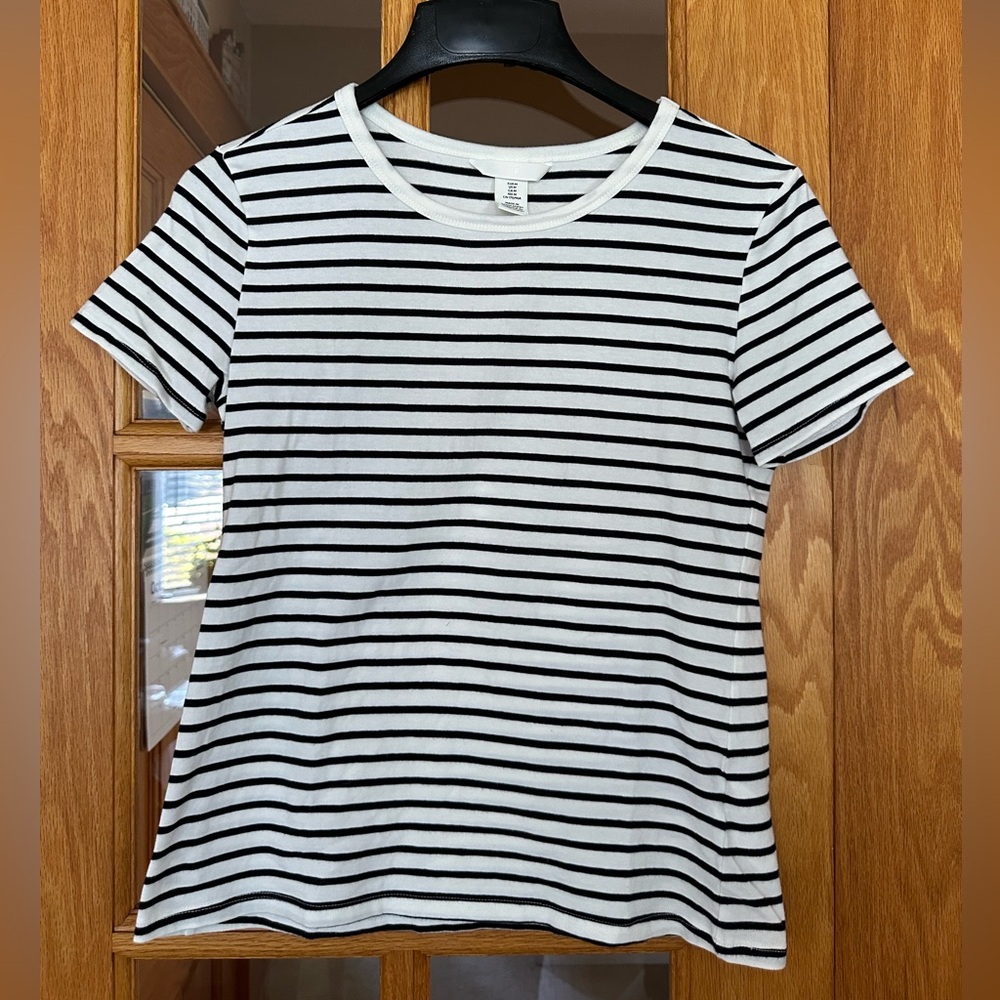 H&M Striped Crew Neck T-Shirt in White & Blue